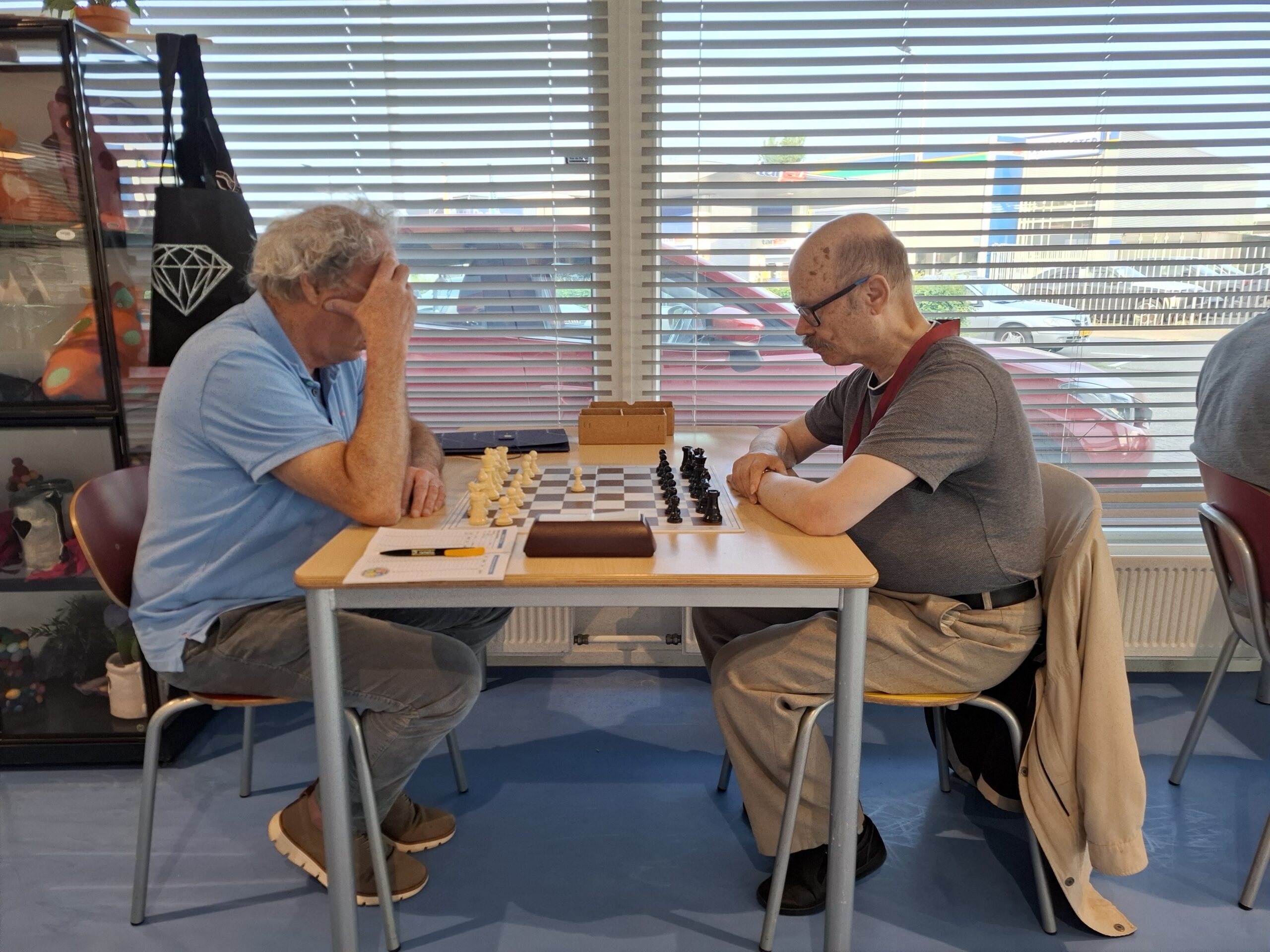 Extra Competitie R06